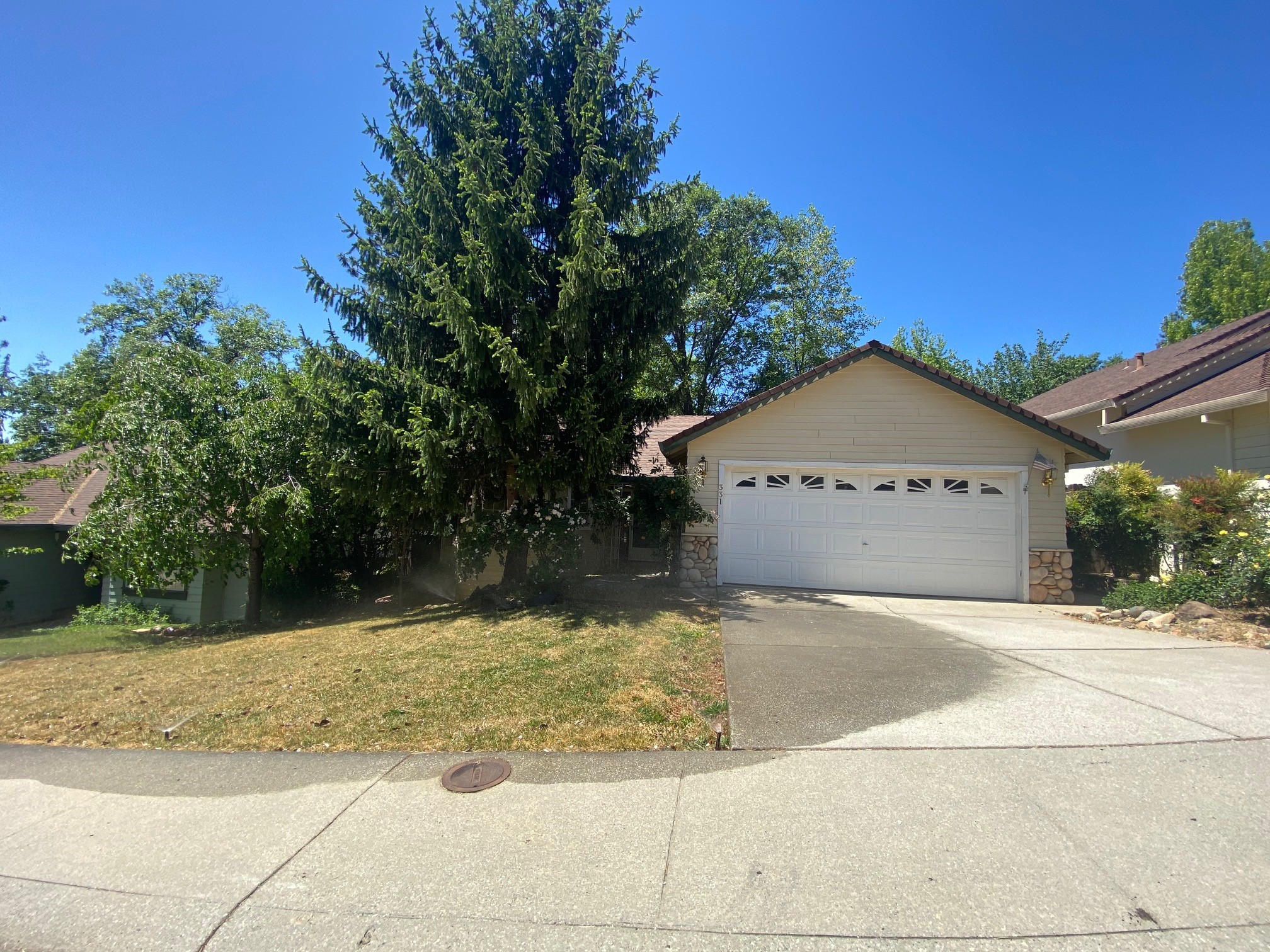 331 Vistamont Dr.