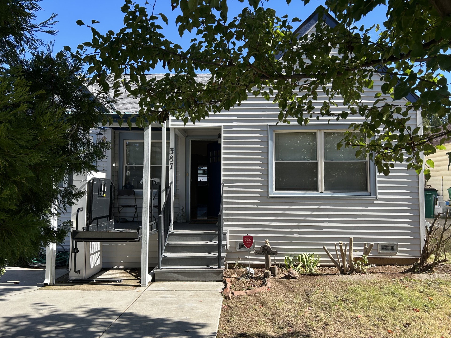 387 Clark Street