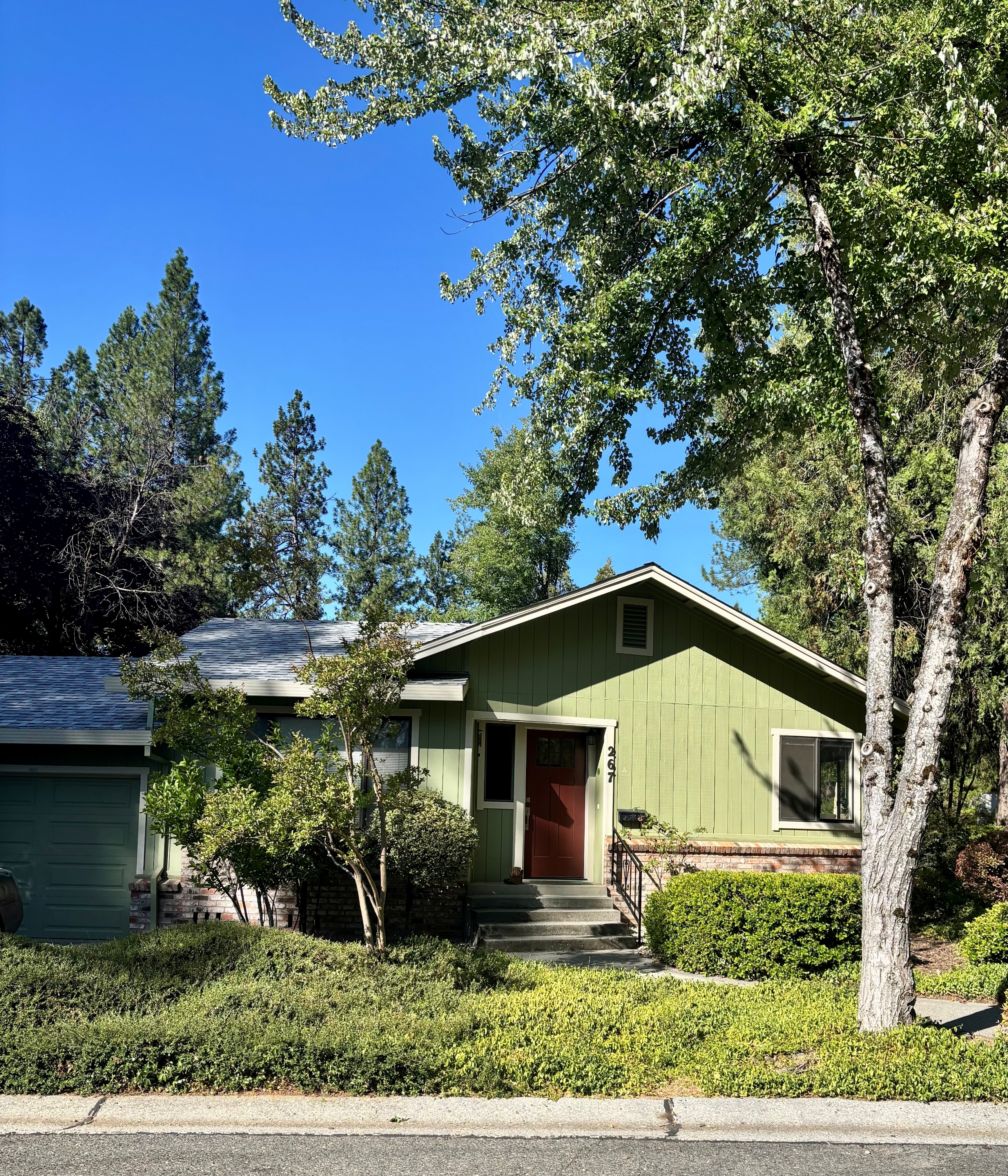 267 Cornwall Avenue